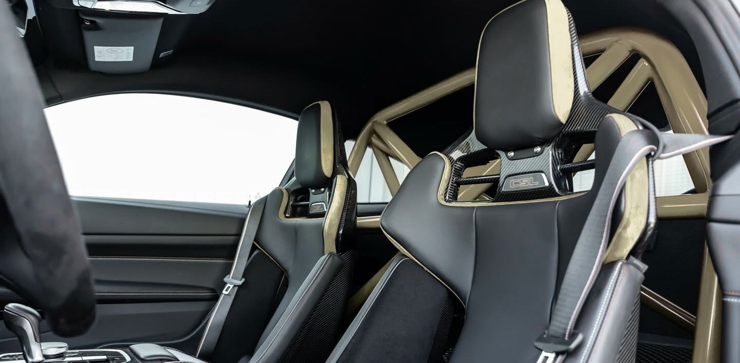 Manhart MH4 900 - interior